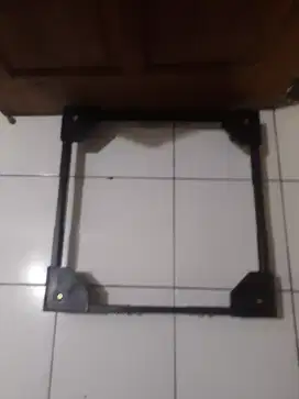 Dijual alas atau kaki roda