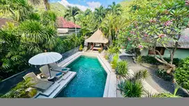 For SALE VILLA Just 50 steps to the AMED Beach in KARANGASEM