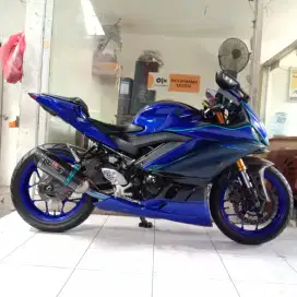 Yamaha R 25 thn 2023 cash Bali dharma motor