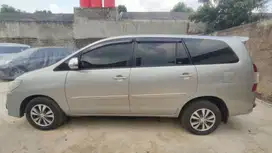 Toyota Kijang Innova 2015 Bensin