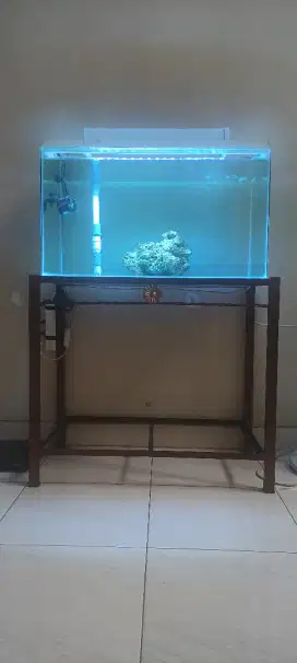 Aquarium + meja besi 70x40x40