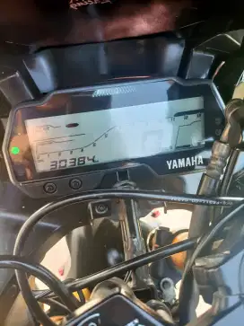Di jual cepat Yamaha R15 V3 th 2021 warna hitam
