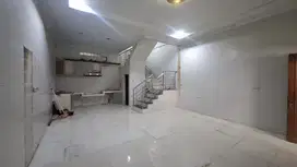 Dijual Rumah 3 lantai di Pademangan IV Jakarta utara