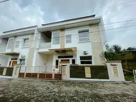 Rumah 2 Lantai Luas di Jogja Utara Dekat SMAN 2 Ngaglik