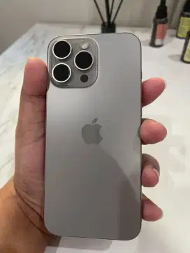 Iphone 16 pro max 256 cc 8 bh 100