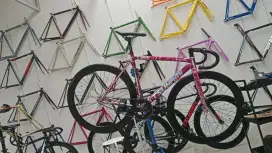 SEPEDA FIXIE PEMAKAIAN PRIBADI