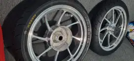 PCX 160 velg VND ak88 chrome sepaket dengan ban maxxis victra