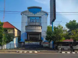 Gedung Komersial 4 Lt di Jl Pemuda Semarang Tengah Kota Semarang