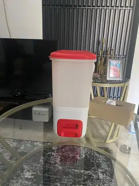 TEMPAT BERAS TUPPERWARE BEKAS (GOOD CONDITIONS)