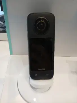 Camera Insta 360 X4