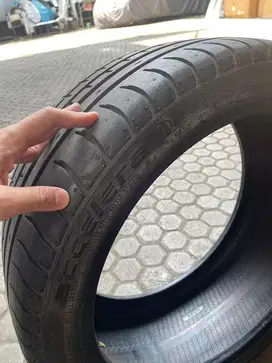 Ban Accelera ukuran 225/40 R18