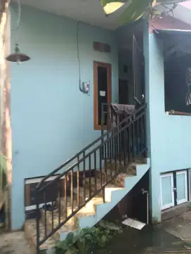 Dijual rumah tempat strategis