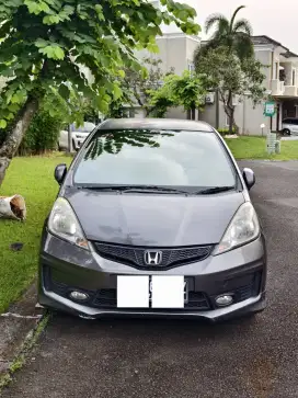 DIJUAL Honda Jazz th 2012