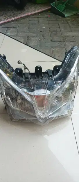 Headlamp vario 125 OLD KZR
