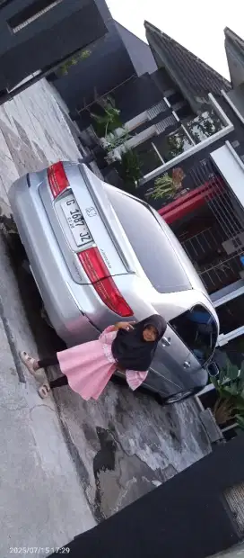 Di jual mobil pribadi klangenan Accord vtil(seri tertinggi)istimewa