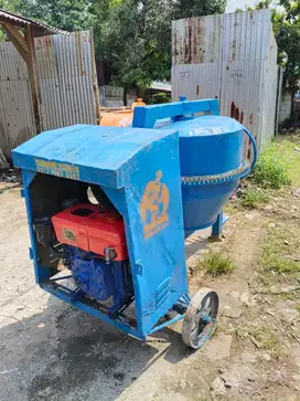Jual Mixer Cor Beton AAA Mesin Dongfeng Mulus Siap Kerja a