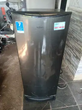 Kulkas aqua 1 pintu