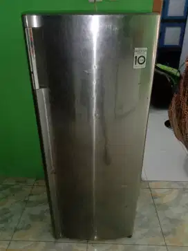Dijual cepat freezer kulkas