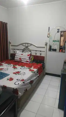 Dijual Rumah 2 Lantai Komplek Nata Endah