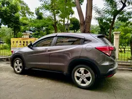 HONDA HRV HR-V 2017 1.5 E Abu Abu Metalik AT Matic Mulus Full Original