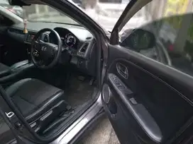 HONDA HRV HR-V 2017 1.5 E Abu Abu Metalik AT Matic Mulus Full Original