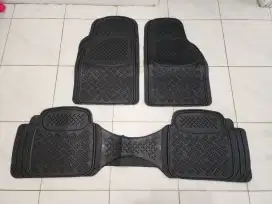 Karpet mobil universal bahan karet