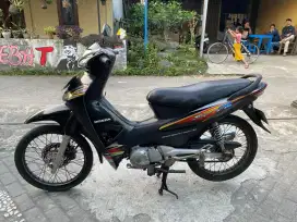 Supra fit bagasi thn 2006 plat AB Wonosari