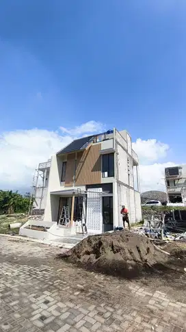 Villa Modern di Pusat Kota Batu Hanya 7 Menit Alun-Alun Batu