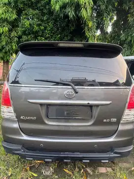 Toyota Kijang Innova 2010 Bensin