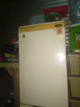 kulkas 1 pintu merk Sanyo