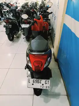 Merah hitam glossy HONDA GENIO 110 2019 CBS ISS