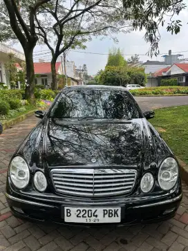 Mercy E260 W211 Elegance tahun 2004