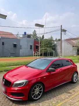 Mercedes-Benz A250 2013 Bensin