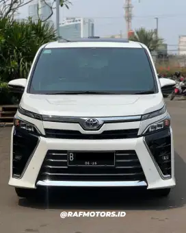 Toyota Voxy 2021 AT 2.0 Matic Putih Special 50th