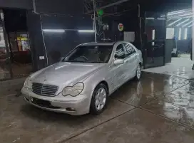Mercy C240 W203 Elegance sunroof tahun 2001