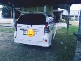 Mobil Avanza Veloz 2014
