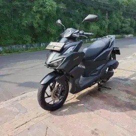 Vario 160 2023 Hitam Doff Mesin Aluss Bagus Lengkap