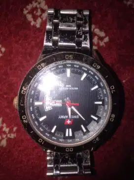 Dijual jam tangan pria Swiss army