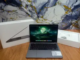 Jual Cepat! Macbook Pro Retina 13 2020 Core i5