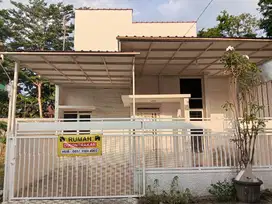 Dikontrakan rumah 2 lantai
