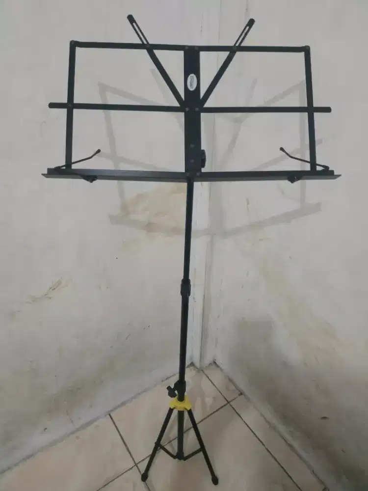 Tmp buku utk nyanyi
