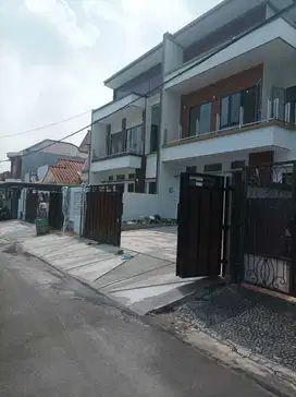 Dijual Rumah 2 Unit Gandeng Di BSD