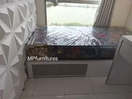 Kamarset Dipan dua laci combinasi meja dan rak baju