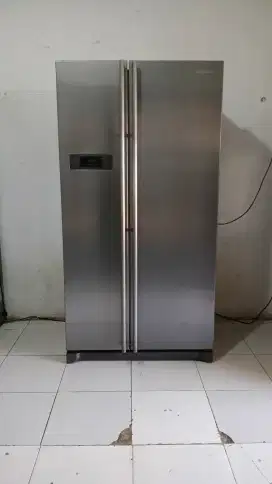 Dijual kulkas side by side samsung masih mulus