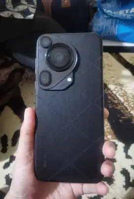 Dijual hp huawei pura 70 ultra kondisi masih mulus
