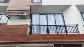 DISEWAKAN CEPAT RUMAH MONTANA CANTIK 3 LANTAI DI CILANDAK, JAKSEL