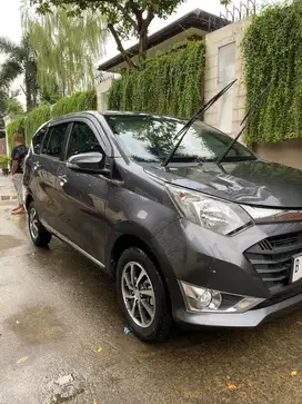 Sigra MT R Deluxe 2017
