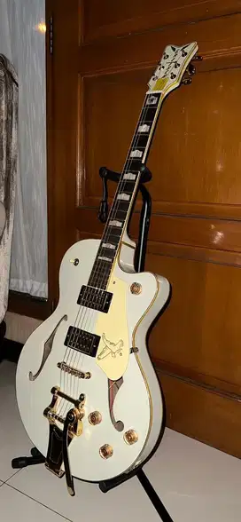 gitar gretsch hollow body white falcon