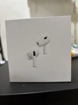 WTS AirPods Pro (2nd generation) with USB-C NEW
