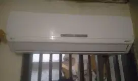 Di jual AC merk LG 1/2 pk